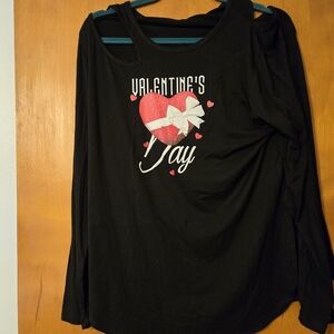 NWT Yelete Black Long Sleeve Valentine's Day Graphic T-Shirt Size L